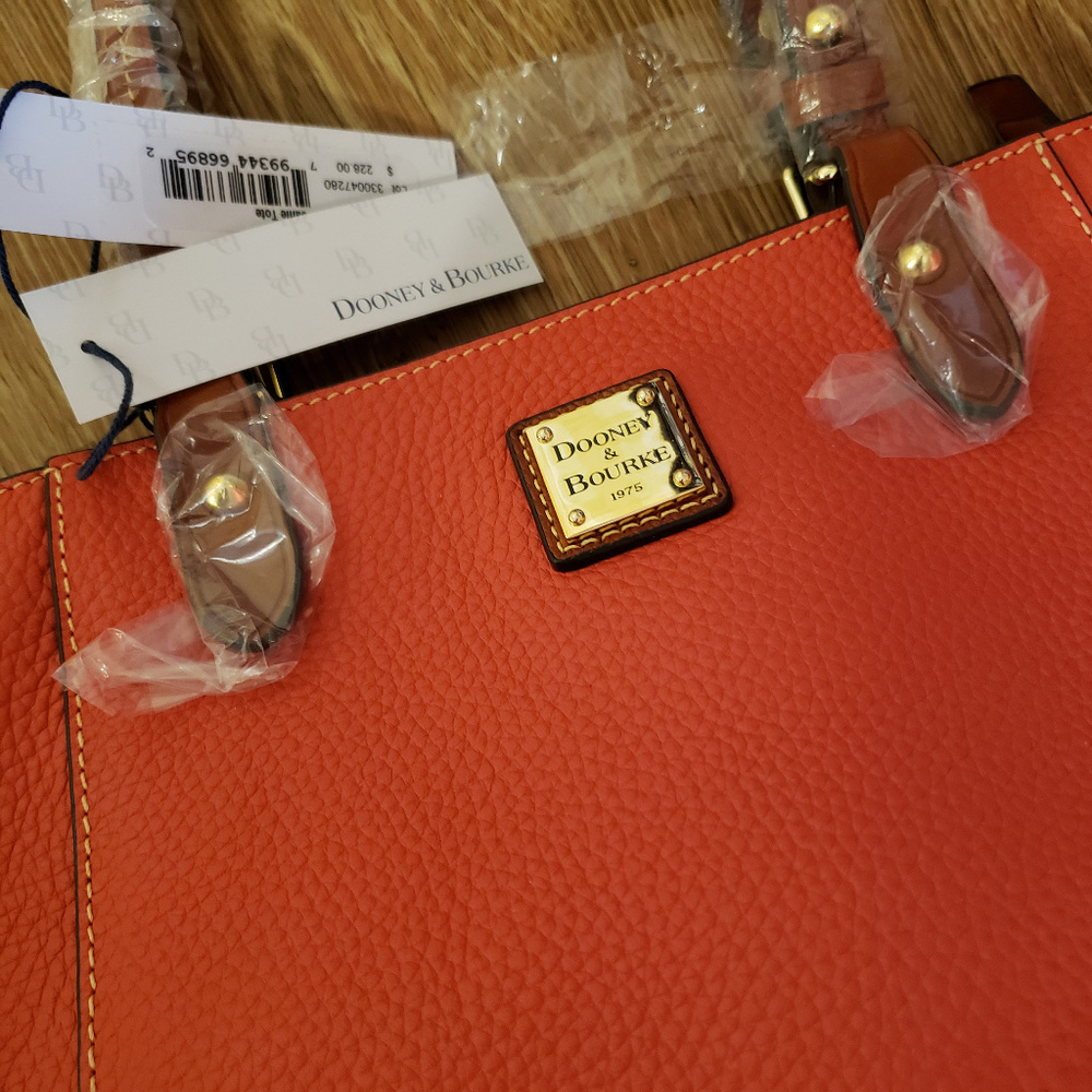 NWT Dooney & Bourke Pebble Grain Janie Tote - Picture 7 of 8